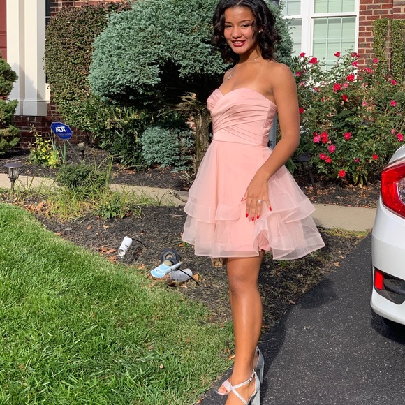 Pink Dress! - Picture 3 of 3